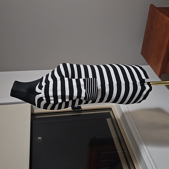 Ralph Lauren Cotton Black & White Stripped Ladies Top Size S. Sleeves ½-Length - Picture 2 of 11